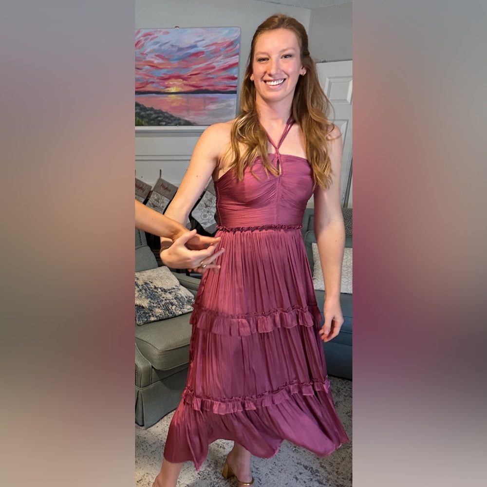 Beautiful dress!